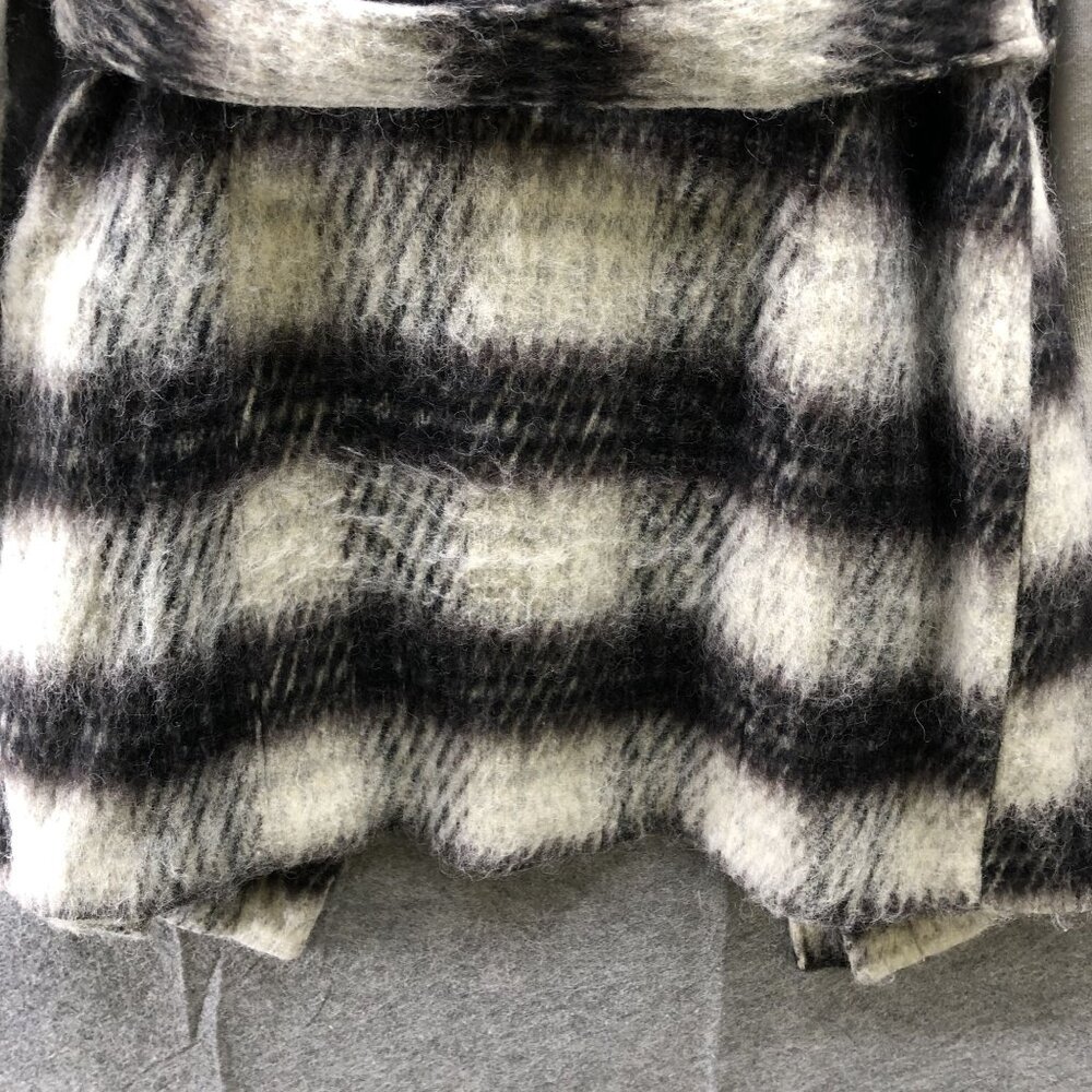 BCBGeneration Plaid Wool Blend Wrap Coat Womens Small S Black Ivory Fuzzy Long - Picture 11 of 13